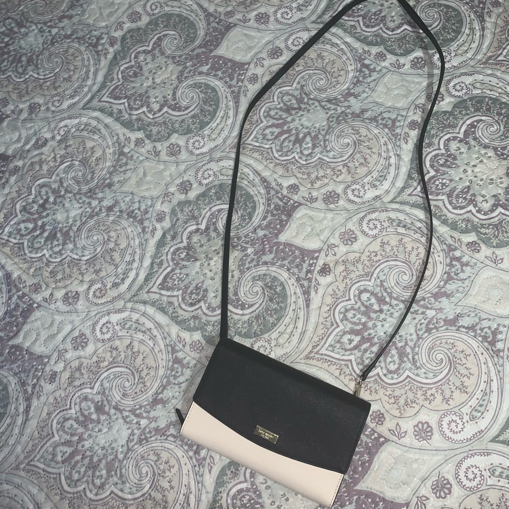 crossbody bag - Picture 3 of 8